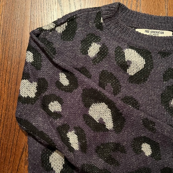Free Generation Leopard Sweater - Picture 5 of 5